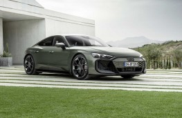 Audi RS e-tron GT performance front threequarters